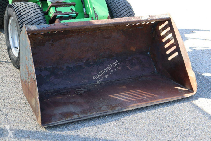Shovel Avant tecno M