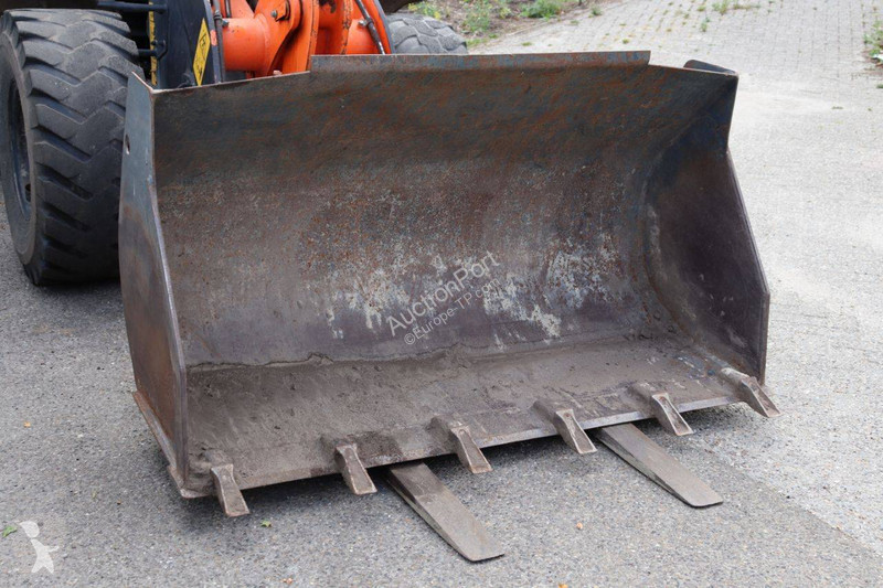 Pá carregadora Komatsu WA70-7