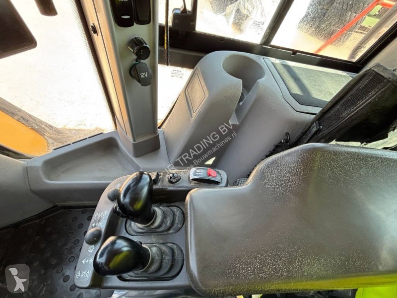 Shovel Volvo L 220 H (CDC+ Co pilot)