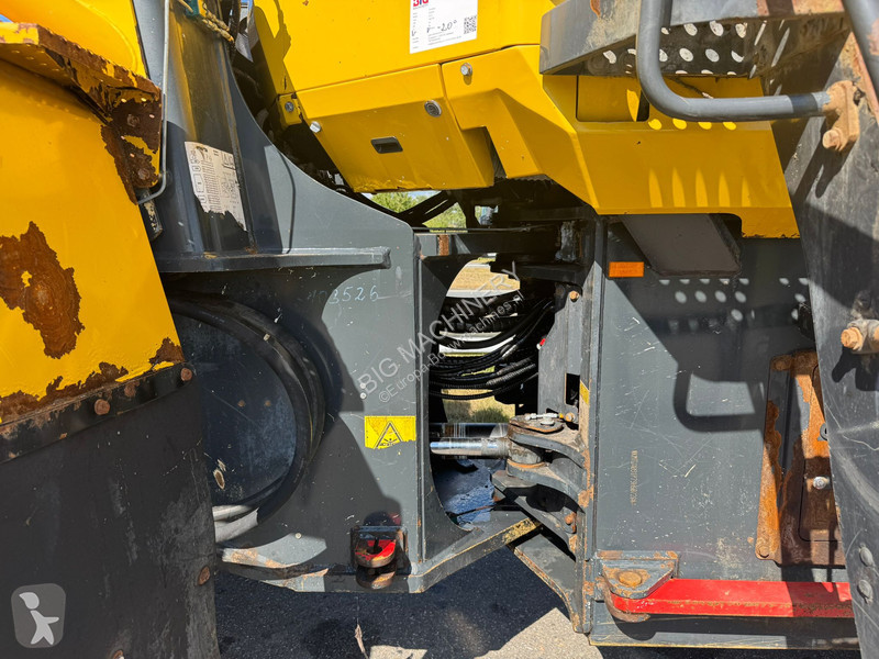 Nakladač Komatsu