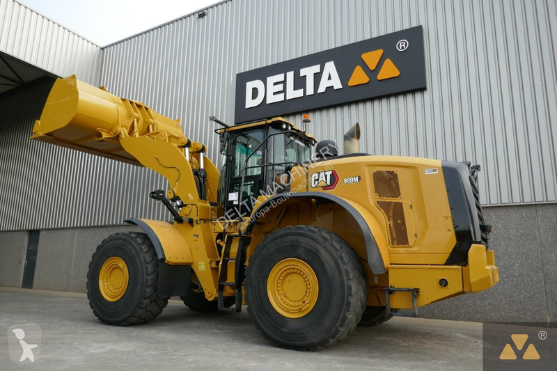 Nakladač Caterpillar 980M