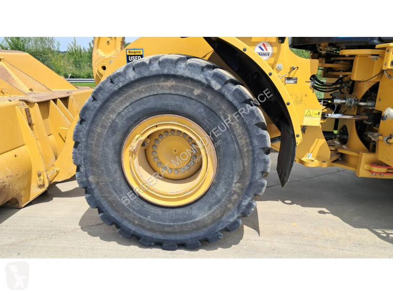 Nakladač Caterpillar 972M XE