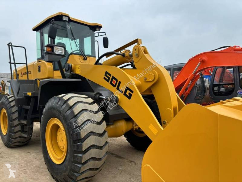 Nakladač SDLG L956F