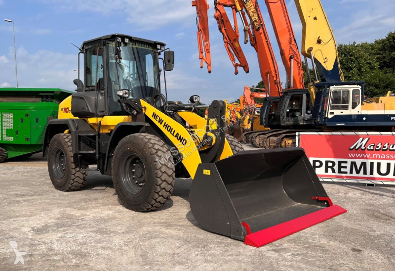 Фронтальный погрузчик New Holland D