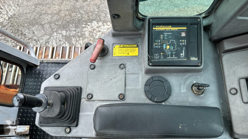 Фронтальный погрузчик Fiat-Allis FL175