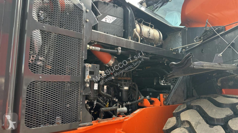 Nakladač Hitachi 6