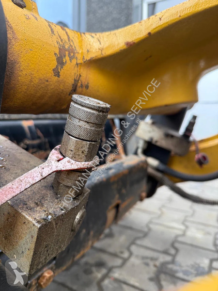 Chargeuse Caterpillar M