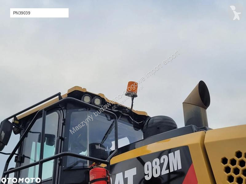 Chargeuse Caterpillar 982M