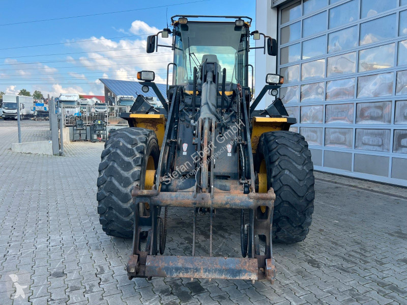 مُحمّلة Komatsu PT - 5H / 12.390h /