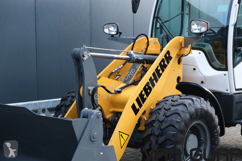 Nakladač Liebherr 506 | 2020 | 1050h