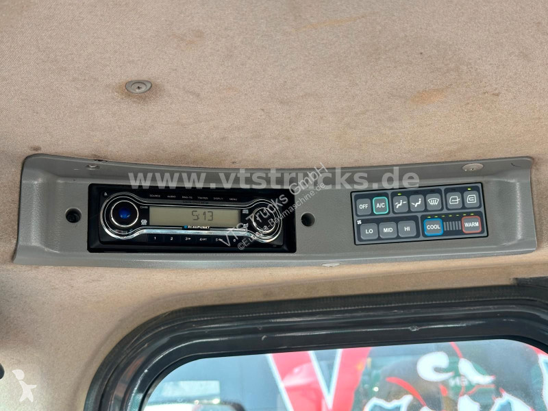 Фронтальный погрузчик Doosan 4x4 inkl. Schaufel...