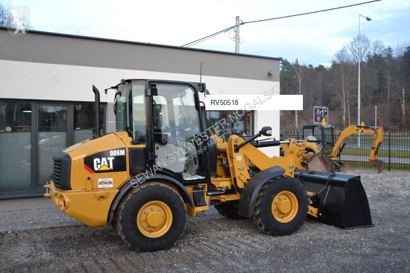 Nakladač Caterpillar 906 M