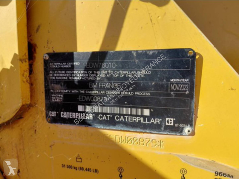 Nakladač Caterpillar 972M XE