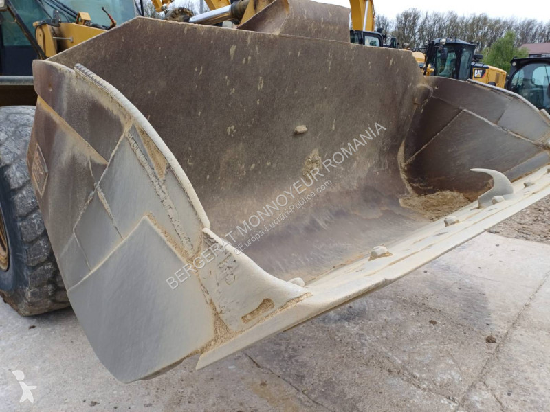 Nakladač Caterpillar 950GC