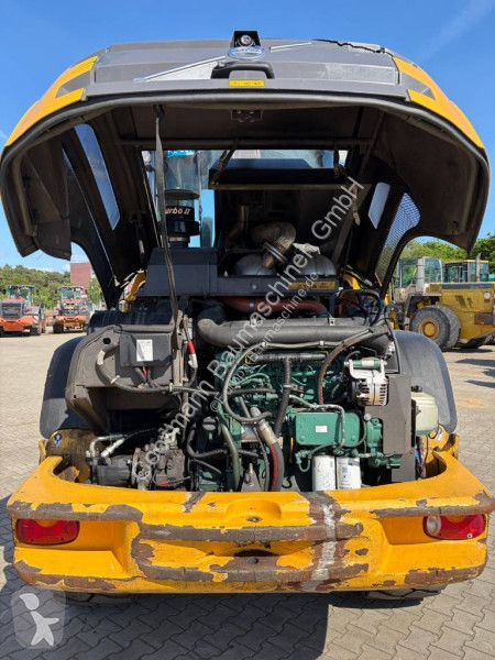 Nakladač Volvo H