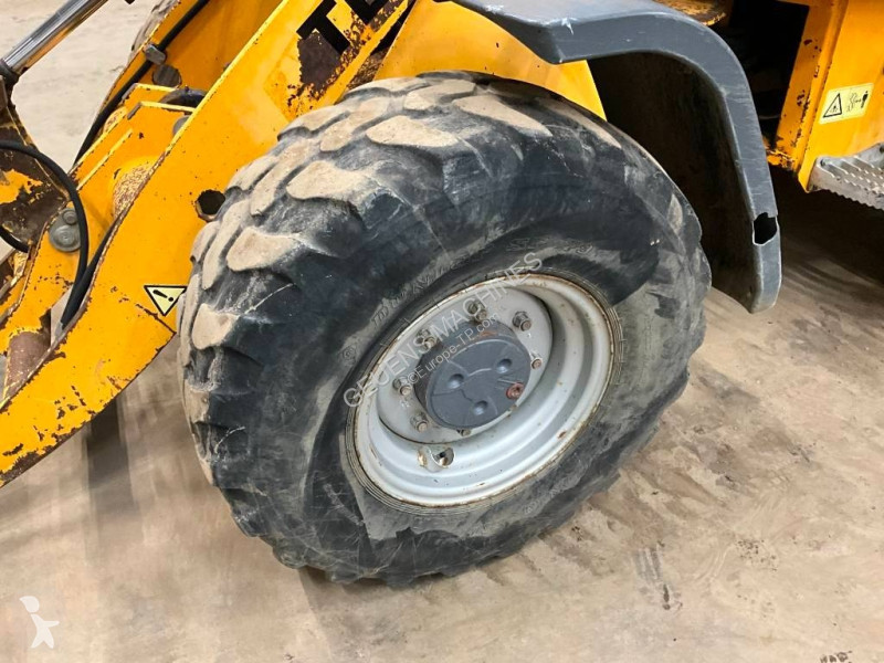 Nakladač Terex