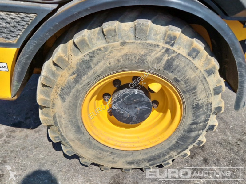 مُحمّلة JCB 406