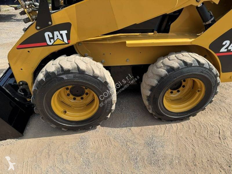 مُحمّلة Caterpillar 242B