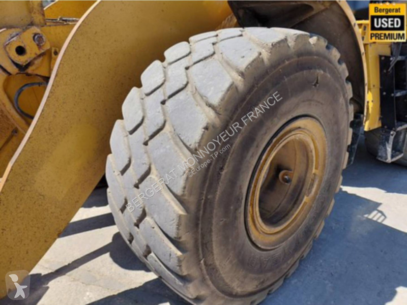 Nakladač Caterpillar 972 XE