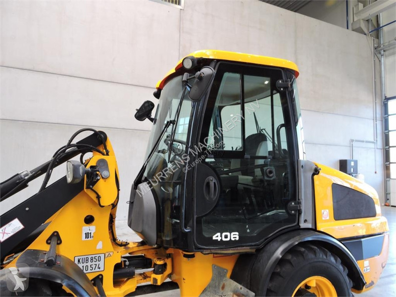 مُحمّلة JCB 406 + Fork