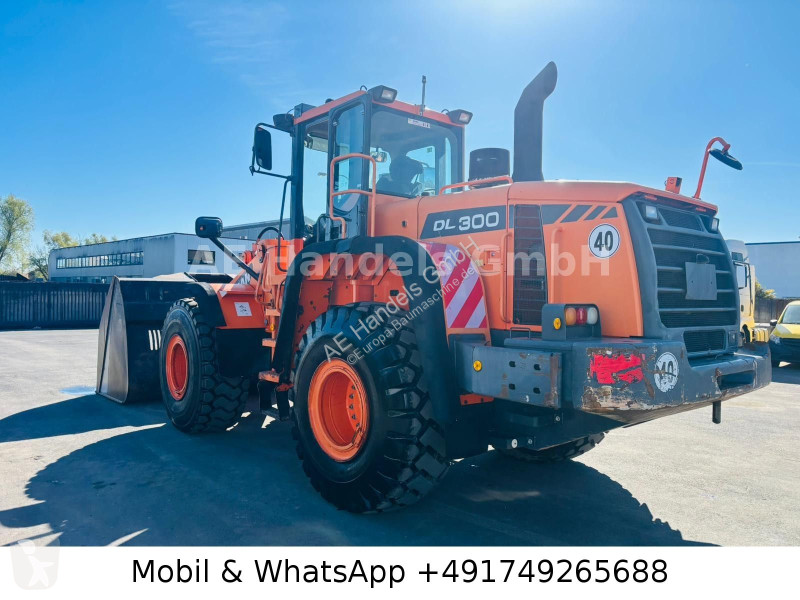 Фронтальный погрузчик Doosan...