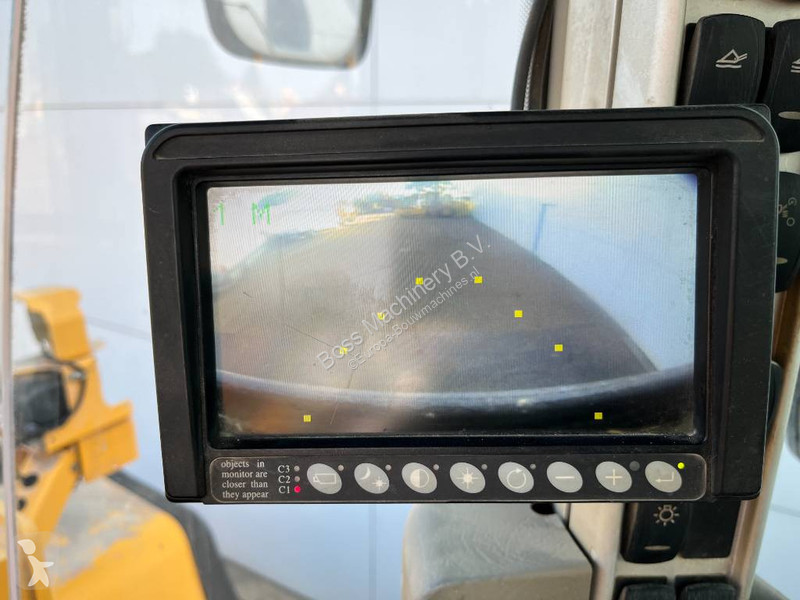 Nakladač Volvo - Automatic Greasing / Camera