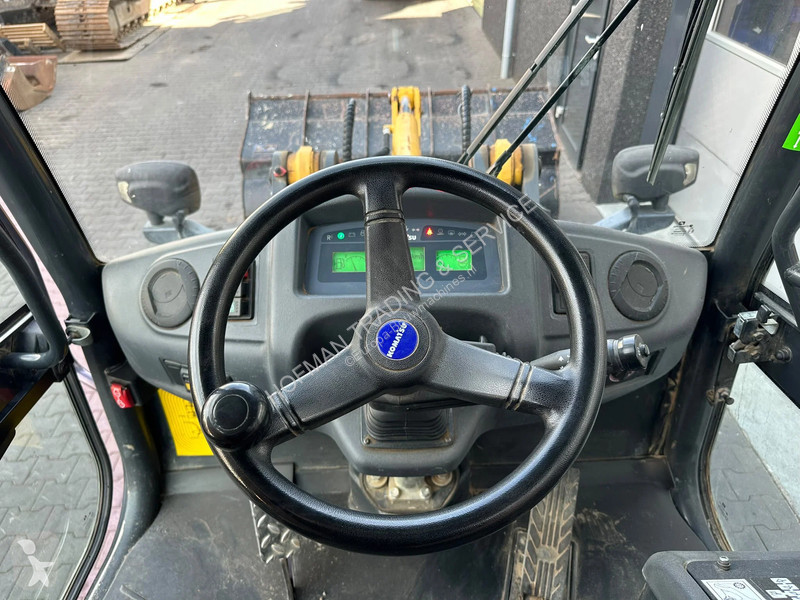 Nakladač Komatsu WA80M-7