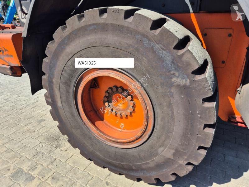Pala cargadora Hitachi ZW180-5
