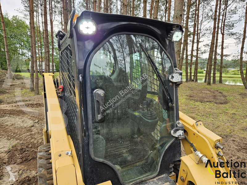 Фронтальный погрузчик Caterpillar D