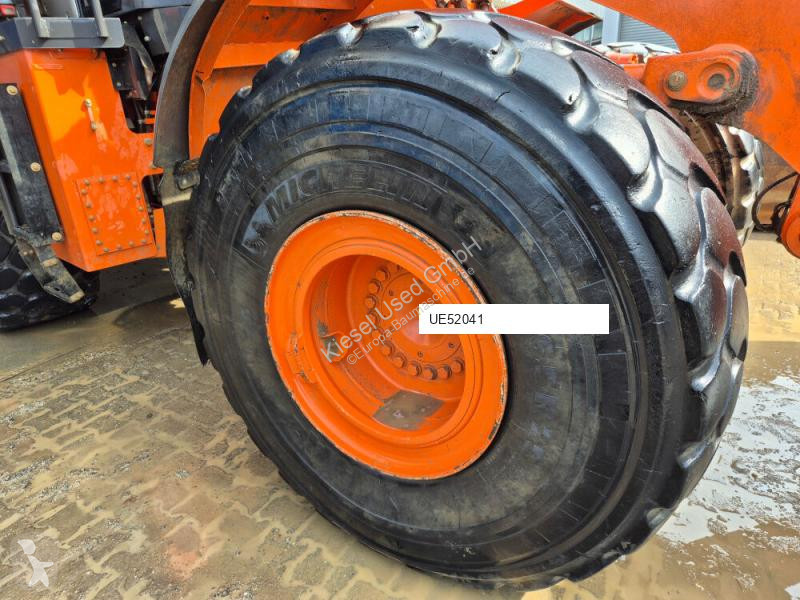 Pala cargadora Hitachi 6