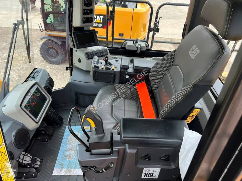 Chargeuse Caterpillar 988 XE