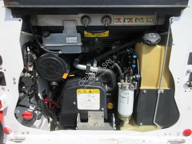 Pala cargadora Bobcat S76