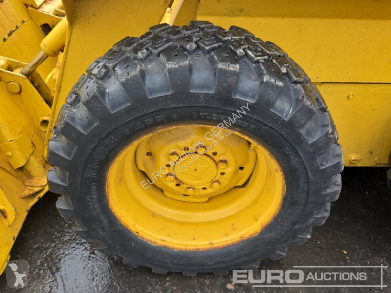 Shovel New Holland LX465