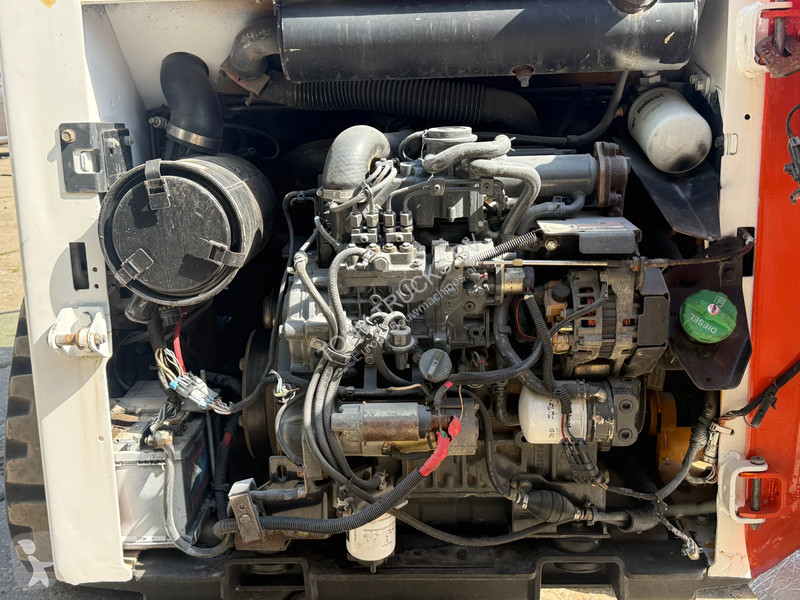 Chargeuse Bobcat SKIDSTEER Closed Cabine High...