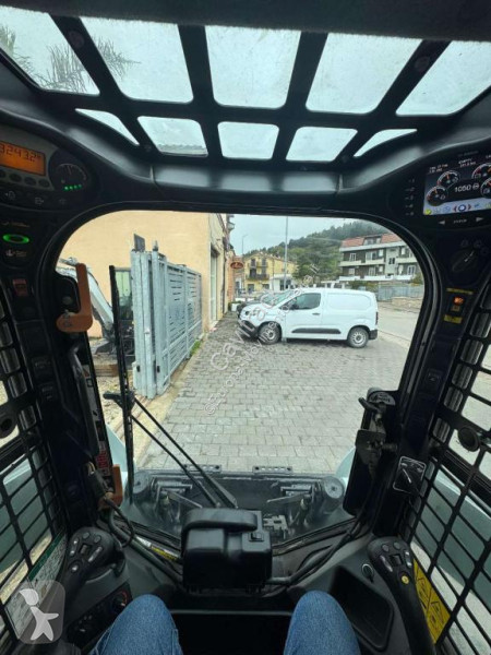 Навантажувач Bobcat