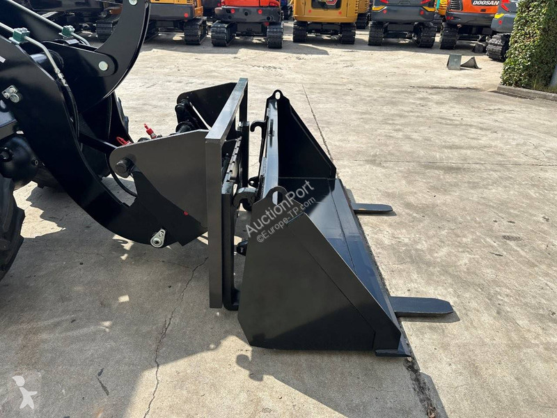 MINI 780T loader