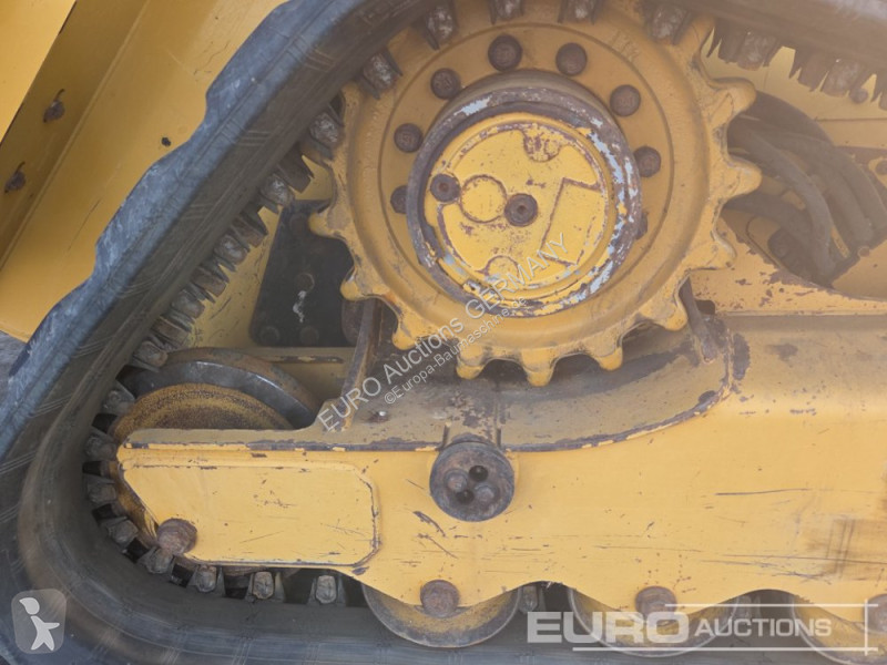 Фронтальный погрузчик Caterpillar 289D3