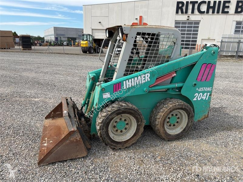 Chargeuse IHI 2041 Skid Steer Loader