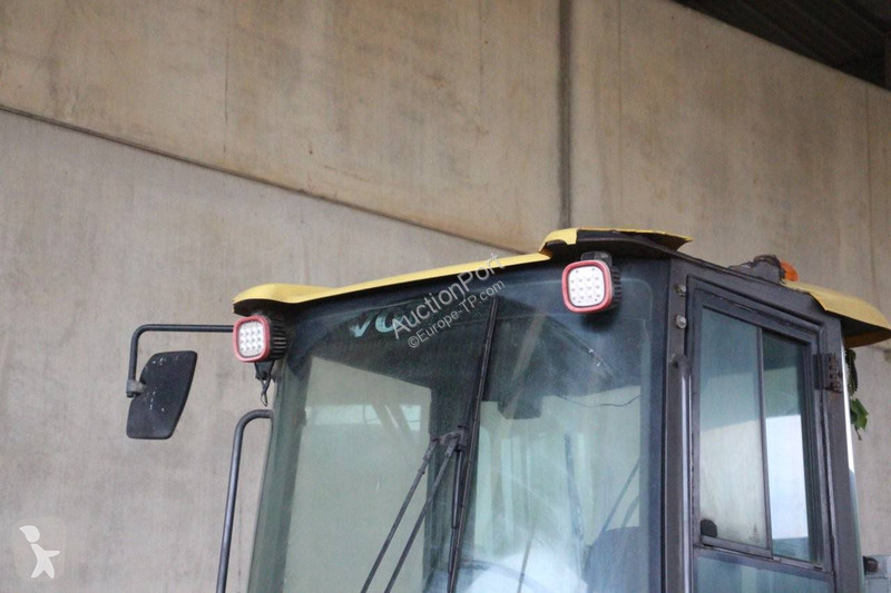 مُحمّلة Volvo B-TP