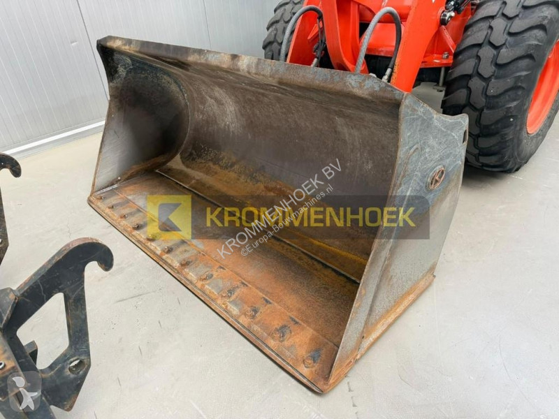 Pala cargadora Kubota R 070