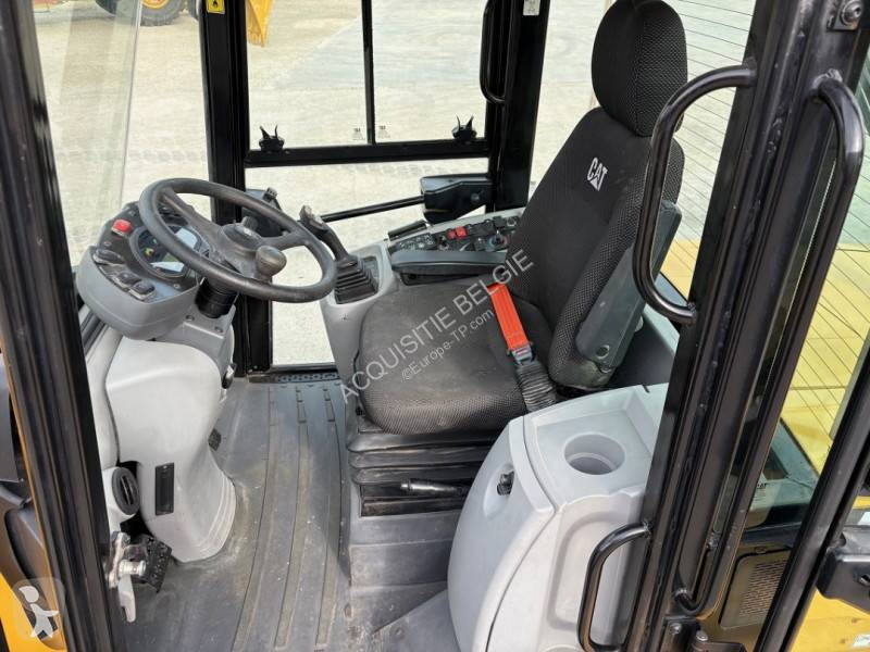 Chargeuse Caterpillar 910