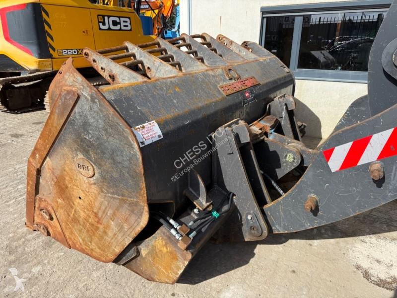 Lastare Doosan DL 280-7 - DL 280 - Solid tyres...