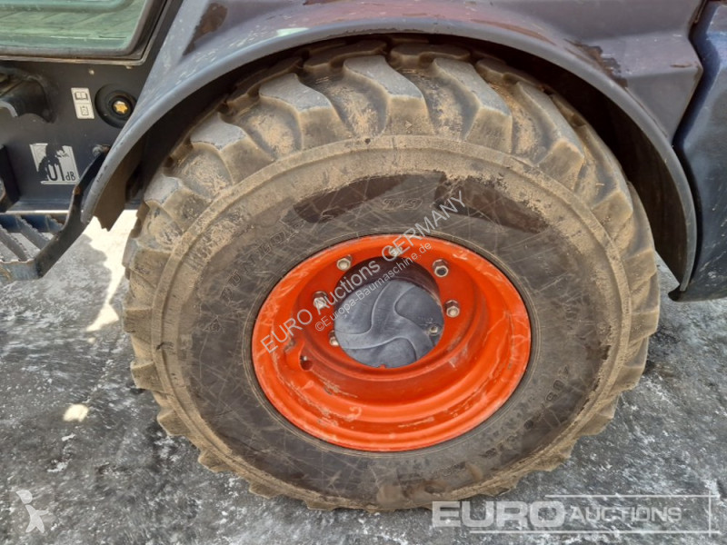 Lastare Kubota R085