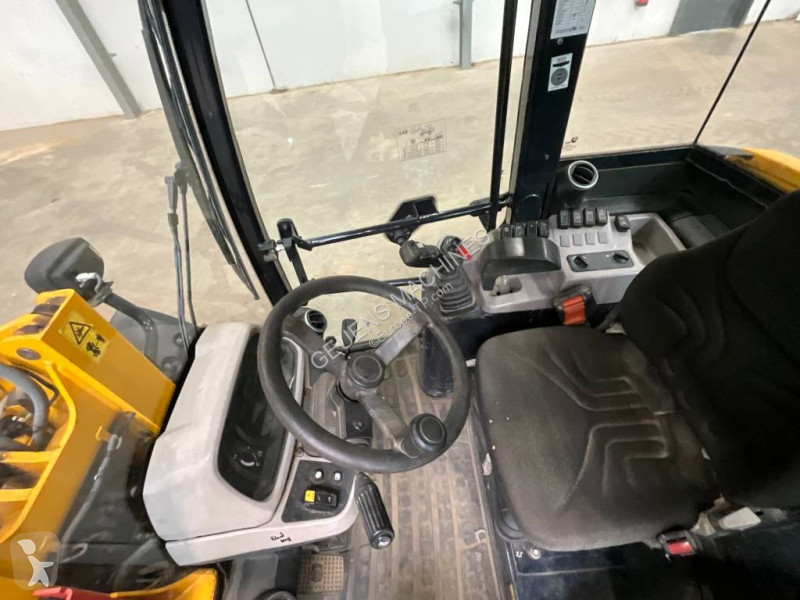 Pala cargadora Kubota R 090