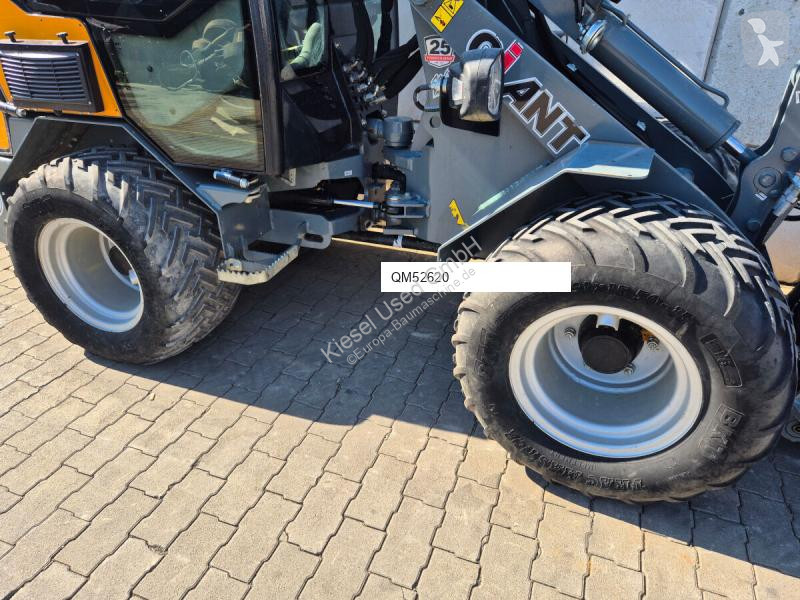 Nakladač Giant G2500 X-Tra HD