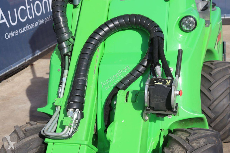 Chargeuse Avant tecno T