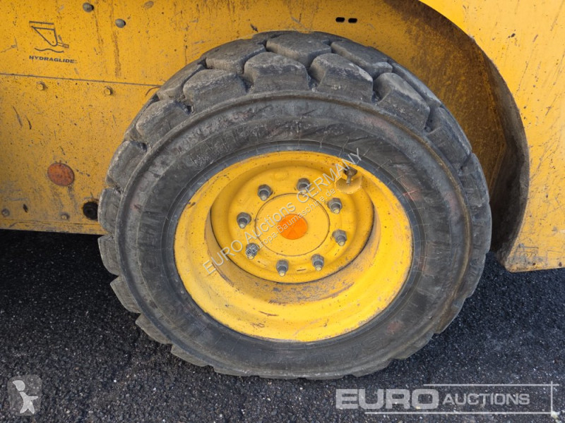 Shovel Gehl R190