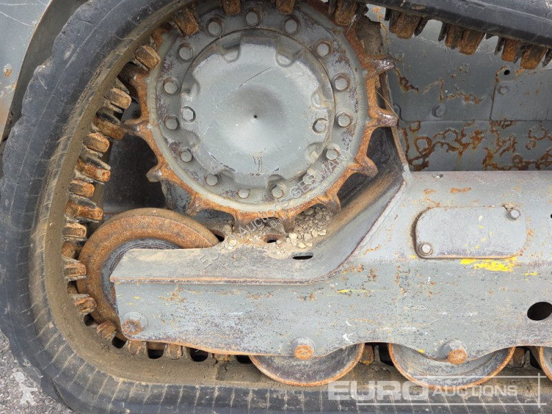 Товарач Bobcat T590