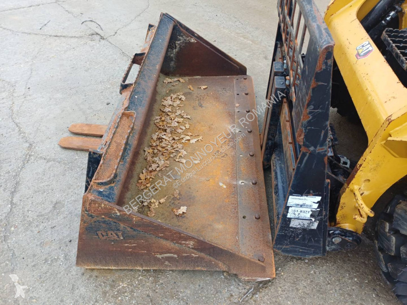 مُحمّلة Caterpillar 232D3