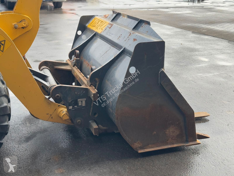 مُحمّلة Komatsu Radlader inkl. Gabel Schaufel...